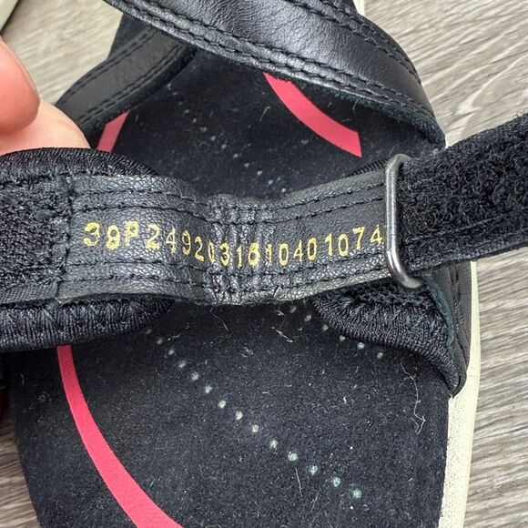 Ecco Bluma Women’s Sz 8.5/EU 39 Slingback Strap Black Red Hook & Loop Sandals - Picture 6 of 10